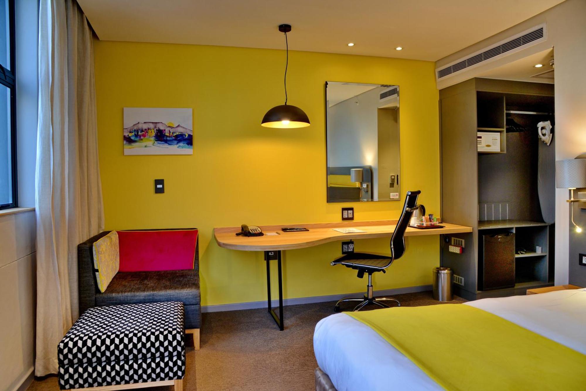 Cresta Grande Hotel Cape Town